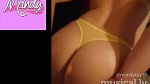 Mandy Kay'in twerk yaptığı ve sikiştiği özel HD porno videosu